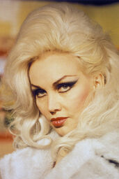 Liz Renay